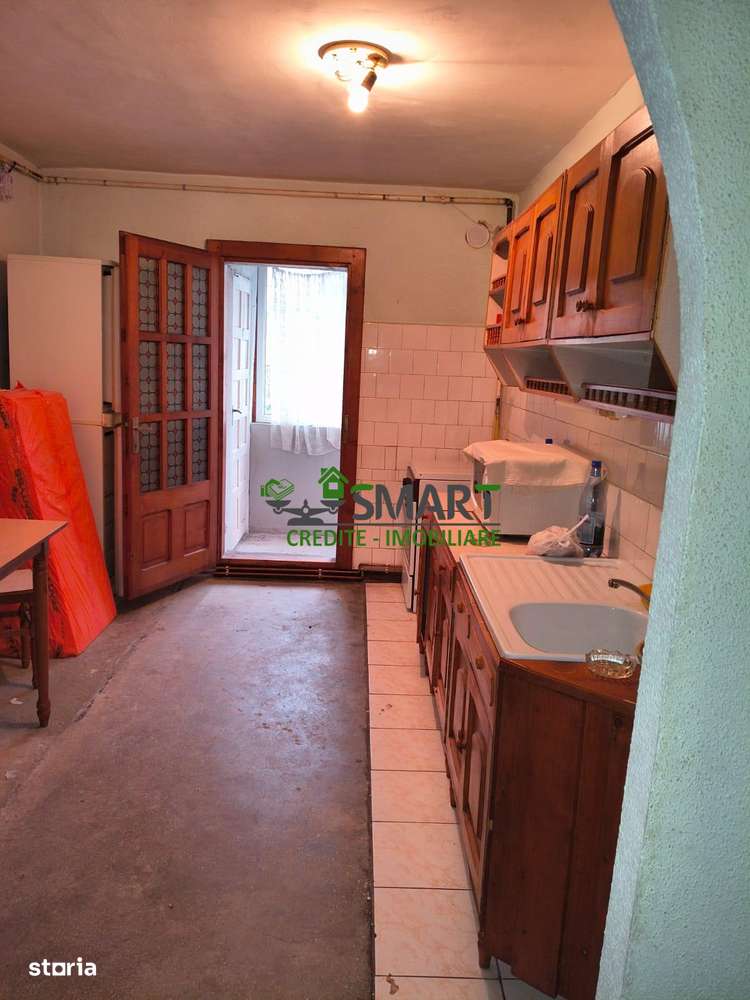 Apartament 3 camere – Str. Marasesti, decomandat, parter- 75.000 € - Imagine principală: 4/5