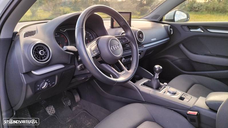 Audi A3 Sportback - 12