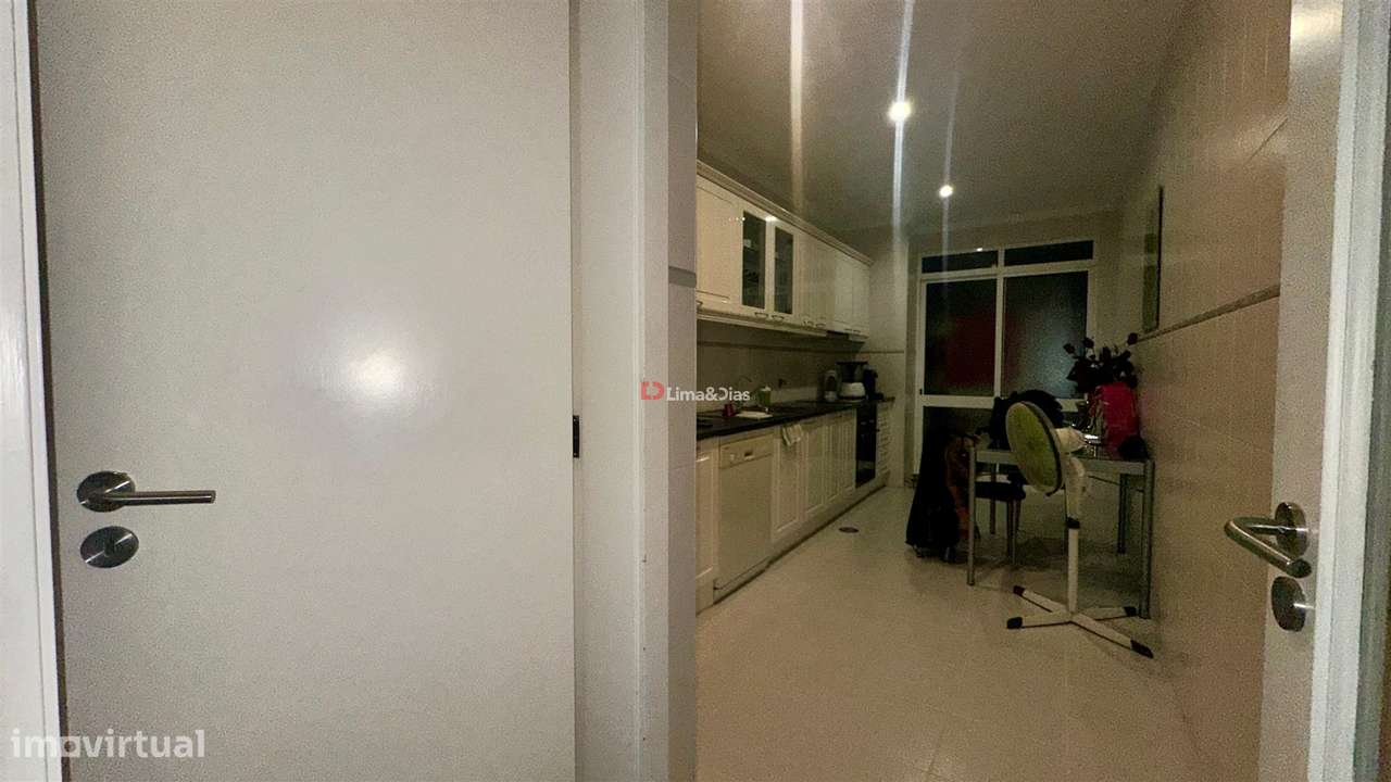 Apartamento T2 Venda em Gulpilhares e Valadares,Vila Nova de Gaia - Grande imagem: 2/8