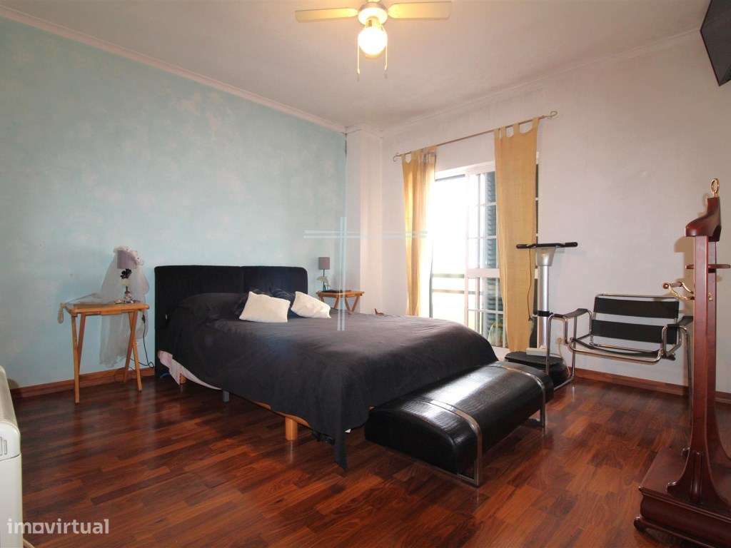 Moradia em banda T4, arquitetura tradicional com garagem - Vale Mil...-8