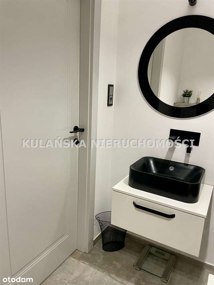 Sprzedaż świeżo wyremontowa 2 pokojowe mieszkanie-7