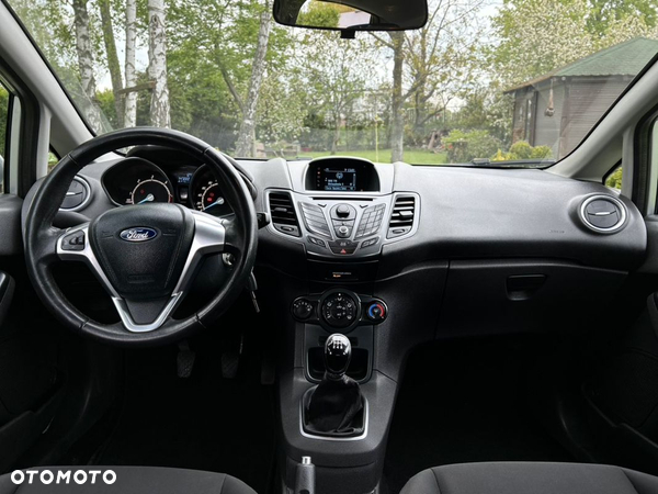 Ford Fiesta 1.5 TDCi SYNC Edition - 27