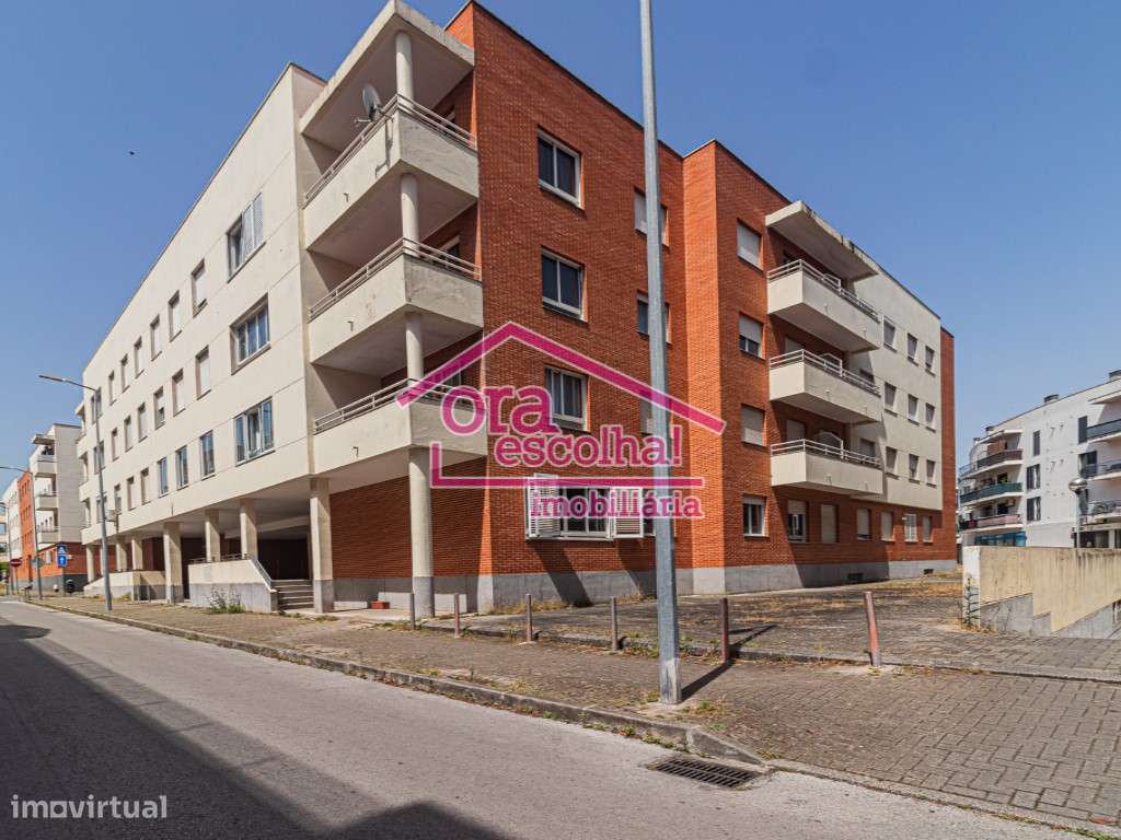 Apartamento T3 de 2001 Remodelado com Suíte, 113 m2 de área bruta p...-19