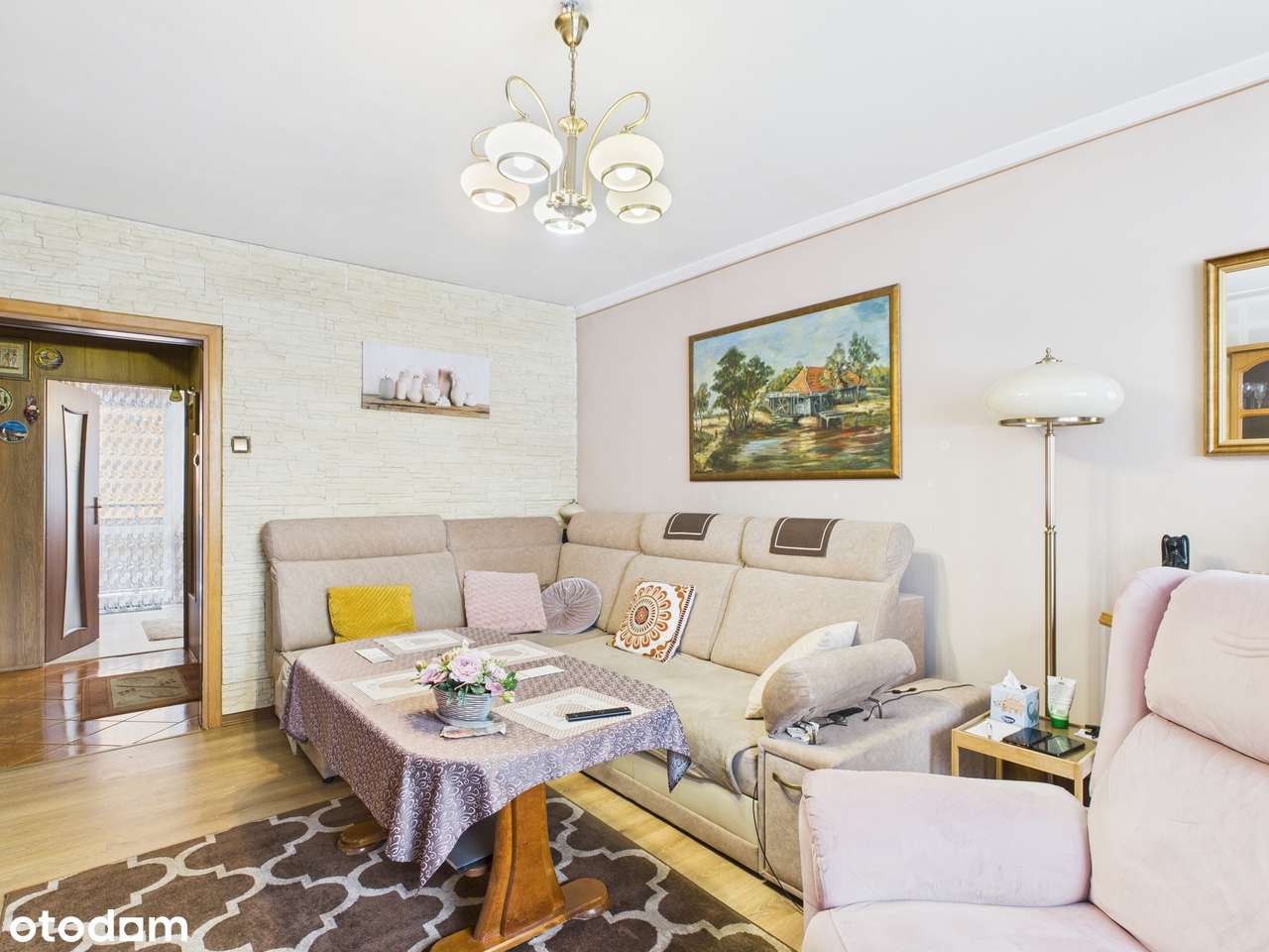 Reden/Wysoki parter/ 2 pokoje/ duża kuchnia/-4