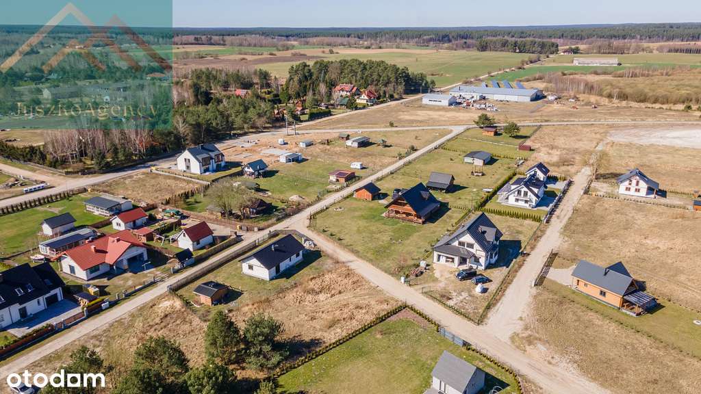 Urokliwa działka 200 metrów od jeziora. Ogrodzona-9