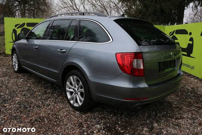 Skoda Superb 2.0 TDI DSG Elegance - 5