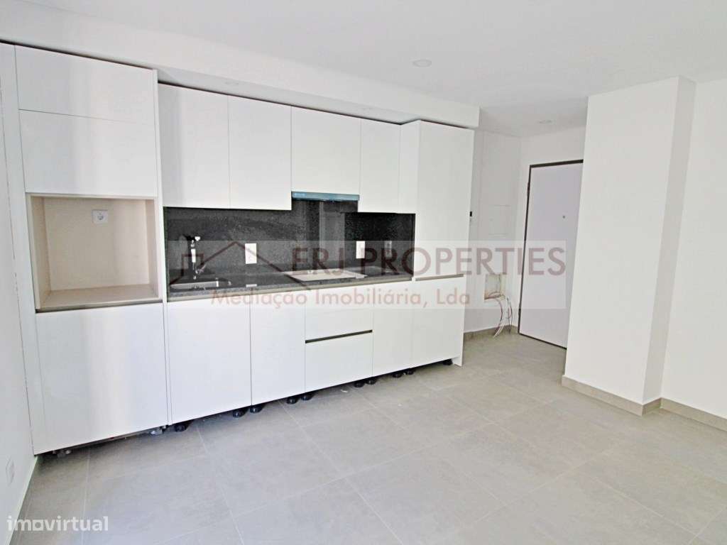 Excelente T0 + 1 a 250m da praia de Monte Gordo - Grande imagem: 4/14