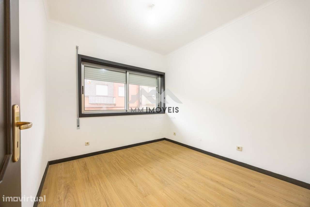 Apartamento T3 | Rio Tinto | Renovado | 3 Frentes | Garagem Box - Grande imagem: 5/22