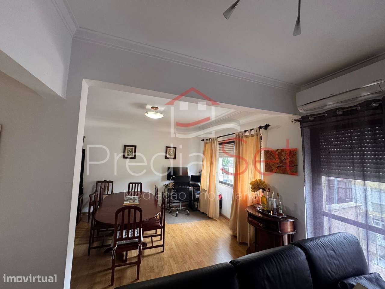 Apartamento T4  Remodelado em Corroios-15