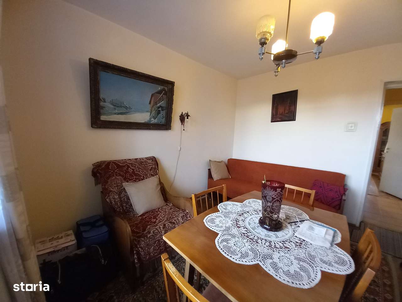 Bd. Unirii - Mc Donald s, apartament 3 camere, decomandat, etajul 2!!-3