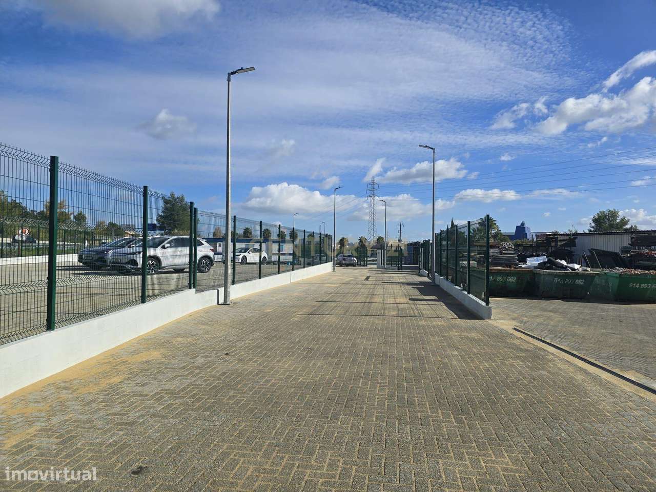 Cedência Espaço de terreno com uma área útil de 700 m²  em Almada  co - Grande imagem: 5/10