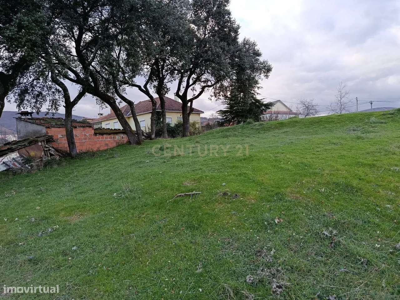 Terreno Urbano Espetacular em Rebordãos, Bragança-5