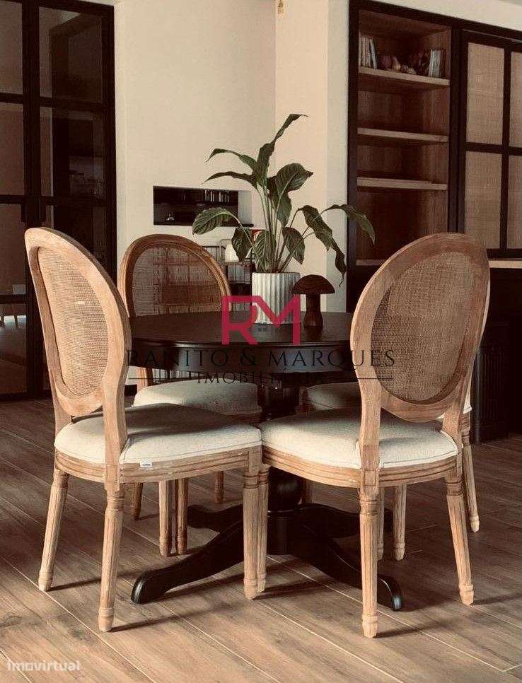 CAFÉ MODERNO E EQUIPADO | VALONGO - Grande imagem: 5/12