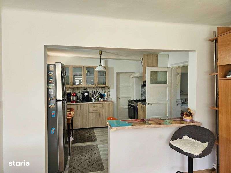 Vand casa individuala pe DN 4, drum ce leaga Brad de Abrud, Taratel - Imagine principală: 4/8