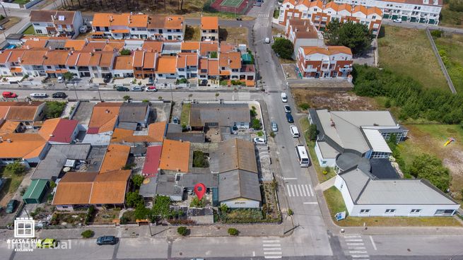 Moradia T3 com 3 Frentes, Anexos e Pátio em S. Jacinto-32