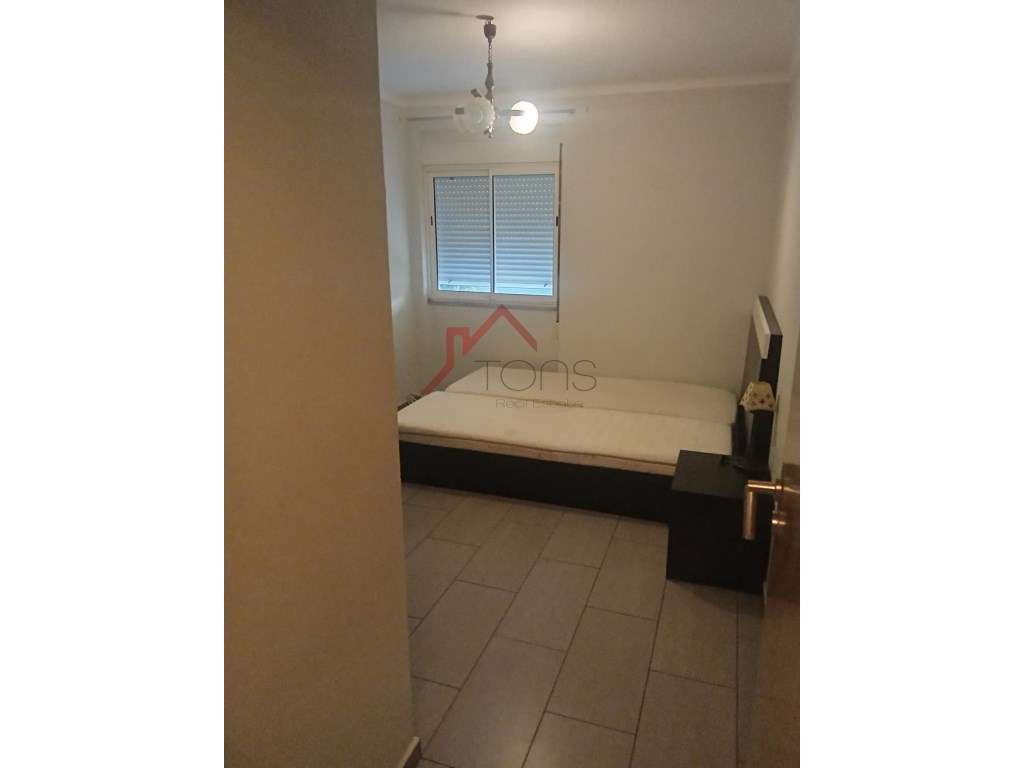APARTAMENTO T3 + 2 CASAS DE BANHO + CAVE-7