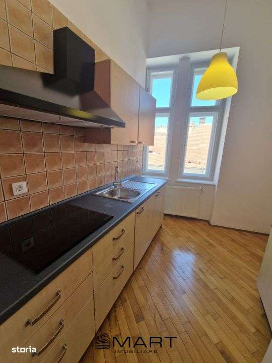 Apartament cu 3 camere in Centrul Istoric - Imagine principală: 3/13