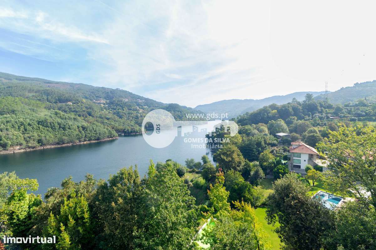 Moradia T3 com 1383m2 em Pandozes, Parada de Bouro Vieira do Minho - Grande imagem: 5/25