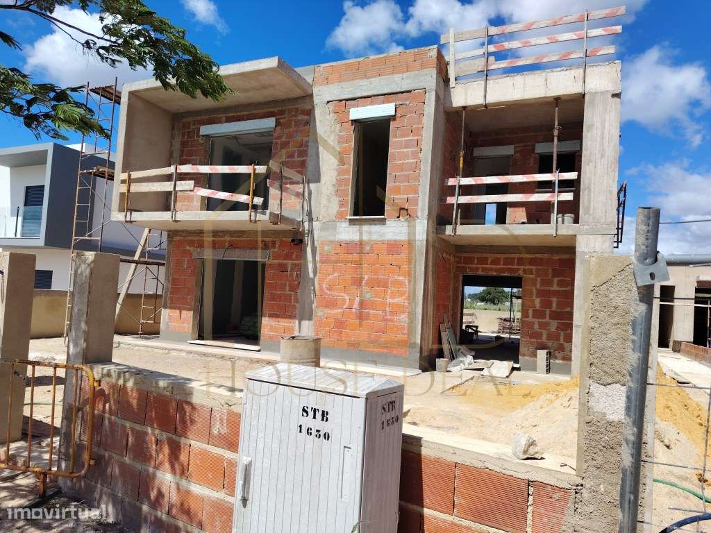 Magnífica Moradia T4 com Garagem e Piscina. Vendas de Azeitão-58