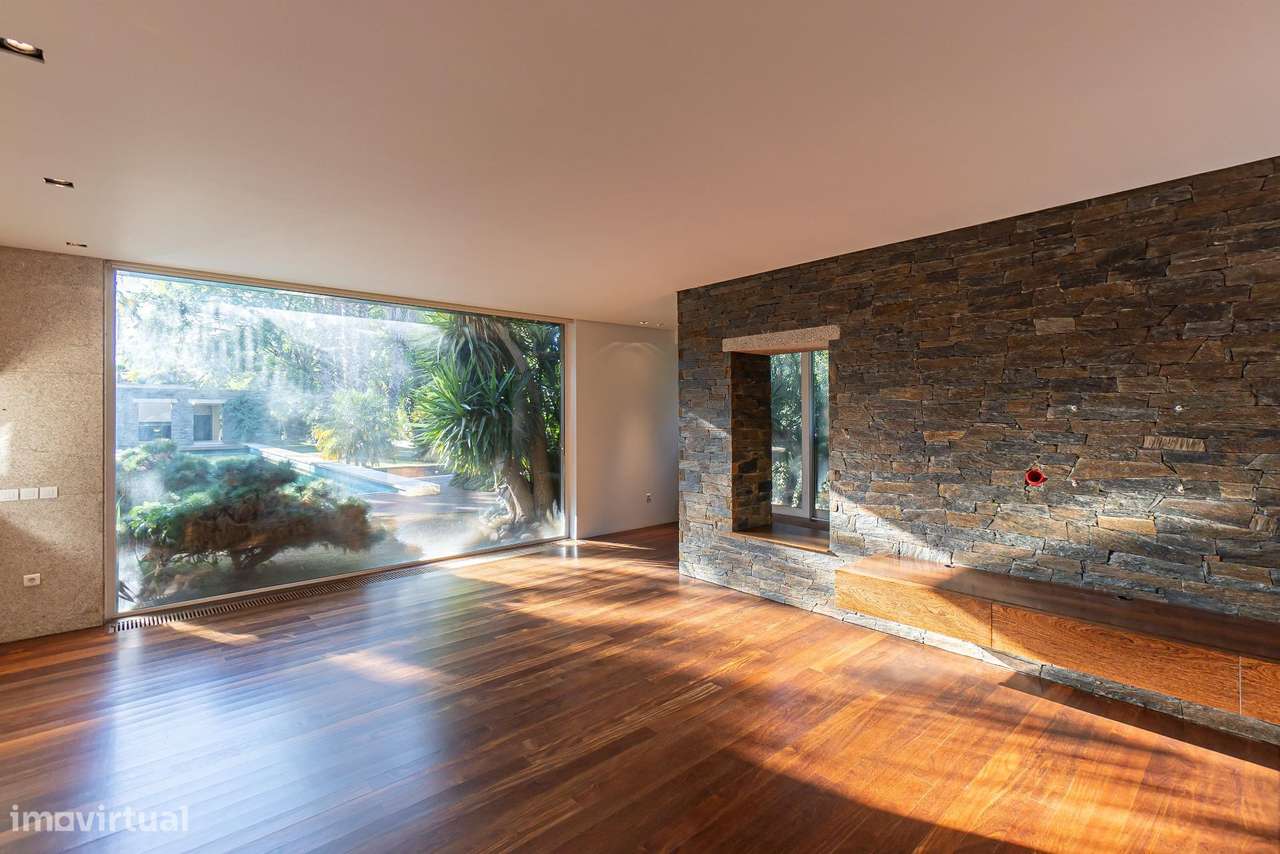 Moradia de Luxo com Elevada Privacidade, Piscinas Interior e...-16