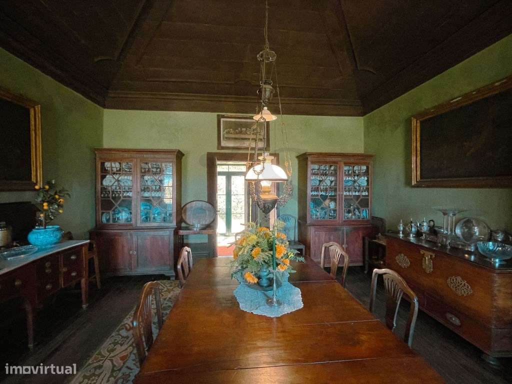 Casa Senhorial Brasonada do Século XVIII na Região do Douro-37