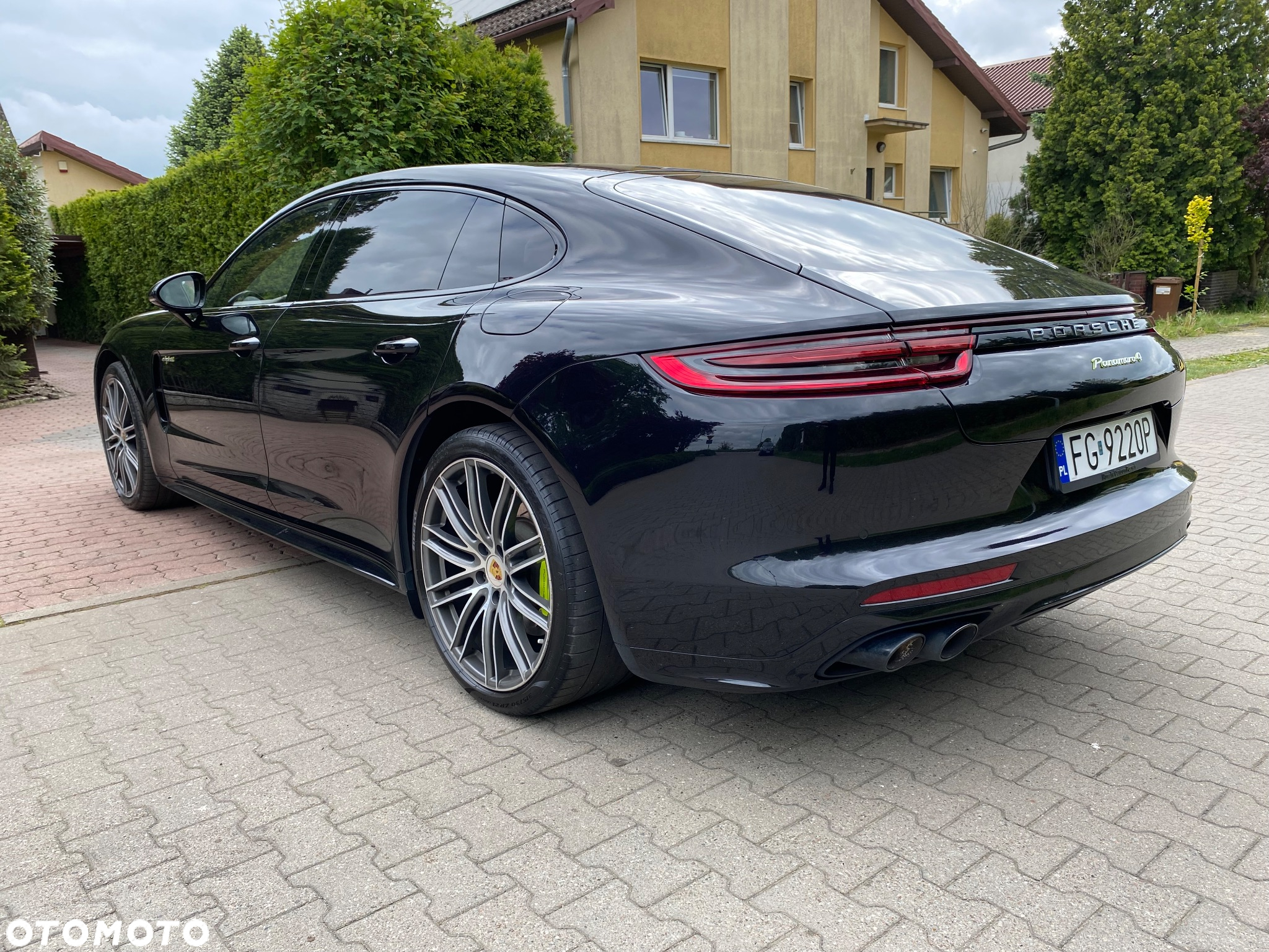 Porsche Panamera 4 E-Hybrid - 6