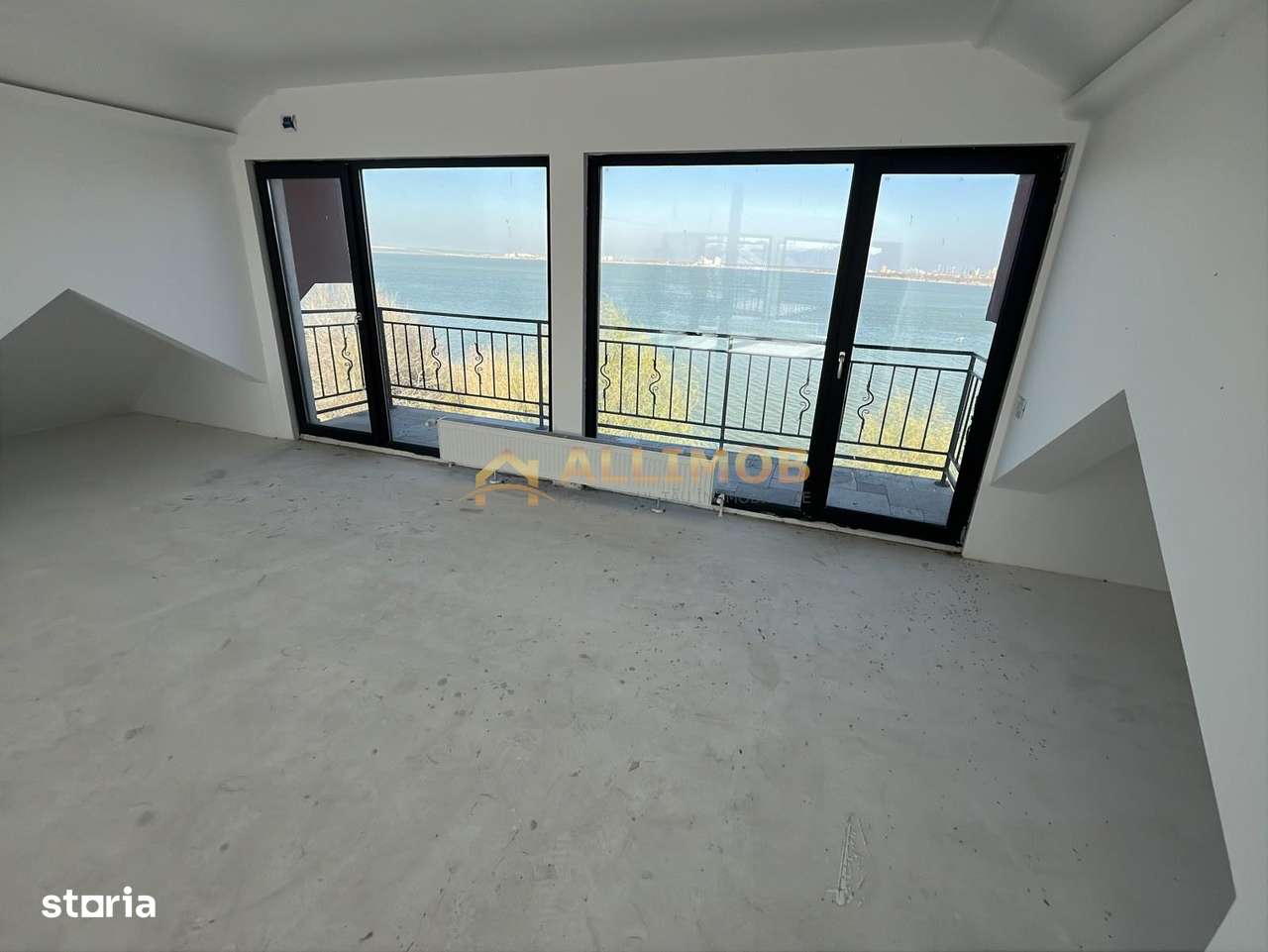 Eleganta la malul lacului- Vila premium cu ponton privat.-8