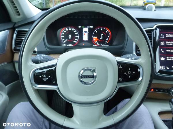 Volvo XC 90 D5 AWD Inscription 7os - 9