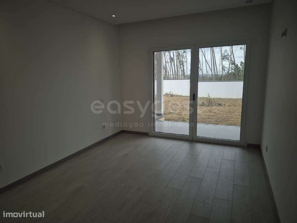 Moradia T3 Unifamiliar em Caxieira - Conforto e Tranquilidade em Le... - Grande imagem: 5/21