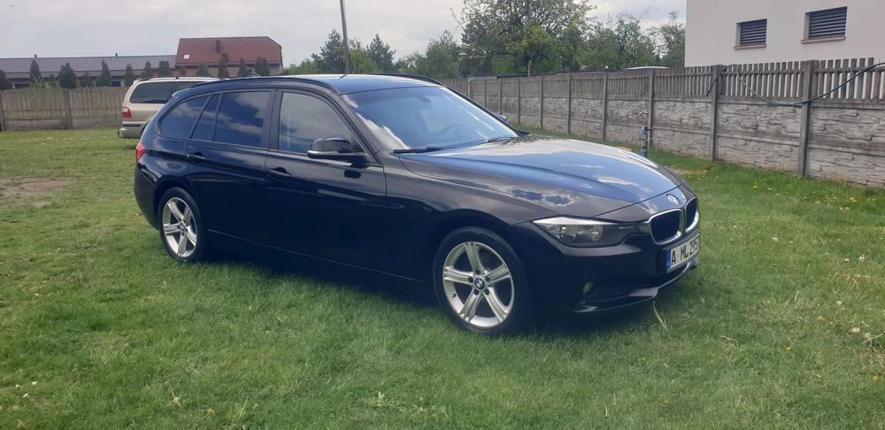BMW 3 Series F30/F31 318d Blue Performance Luxury Line 2013