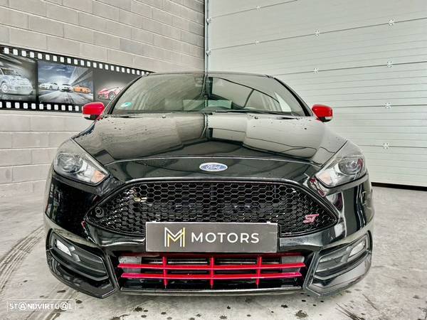 Ford Focus 2.0i ST-2 - 28