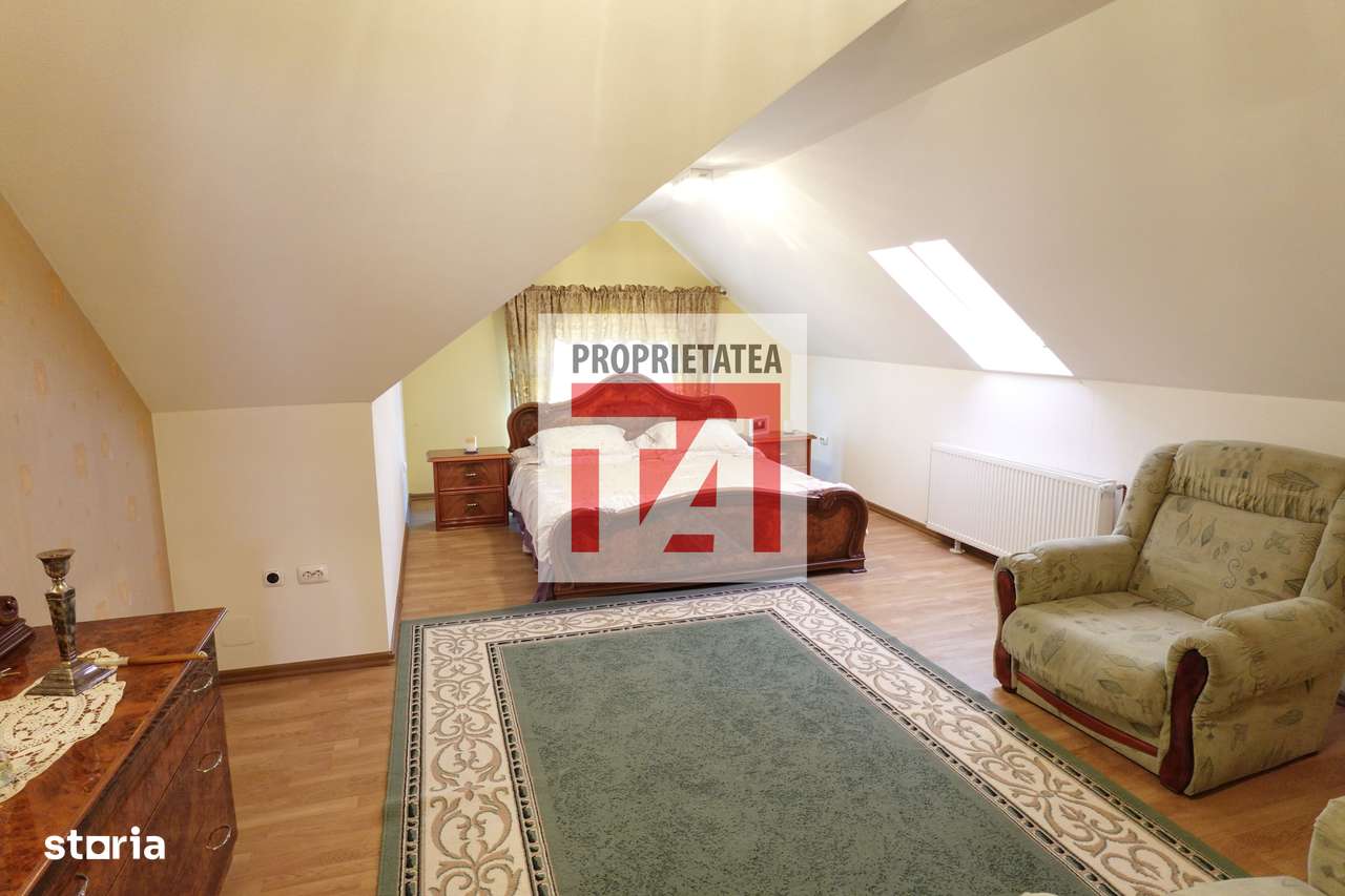 Casa spatioasa si teren de 1500mp Unguras-11