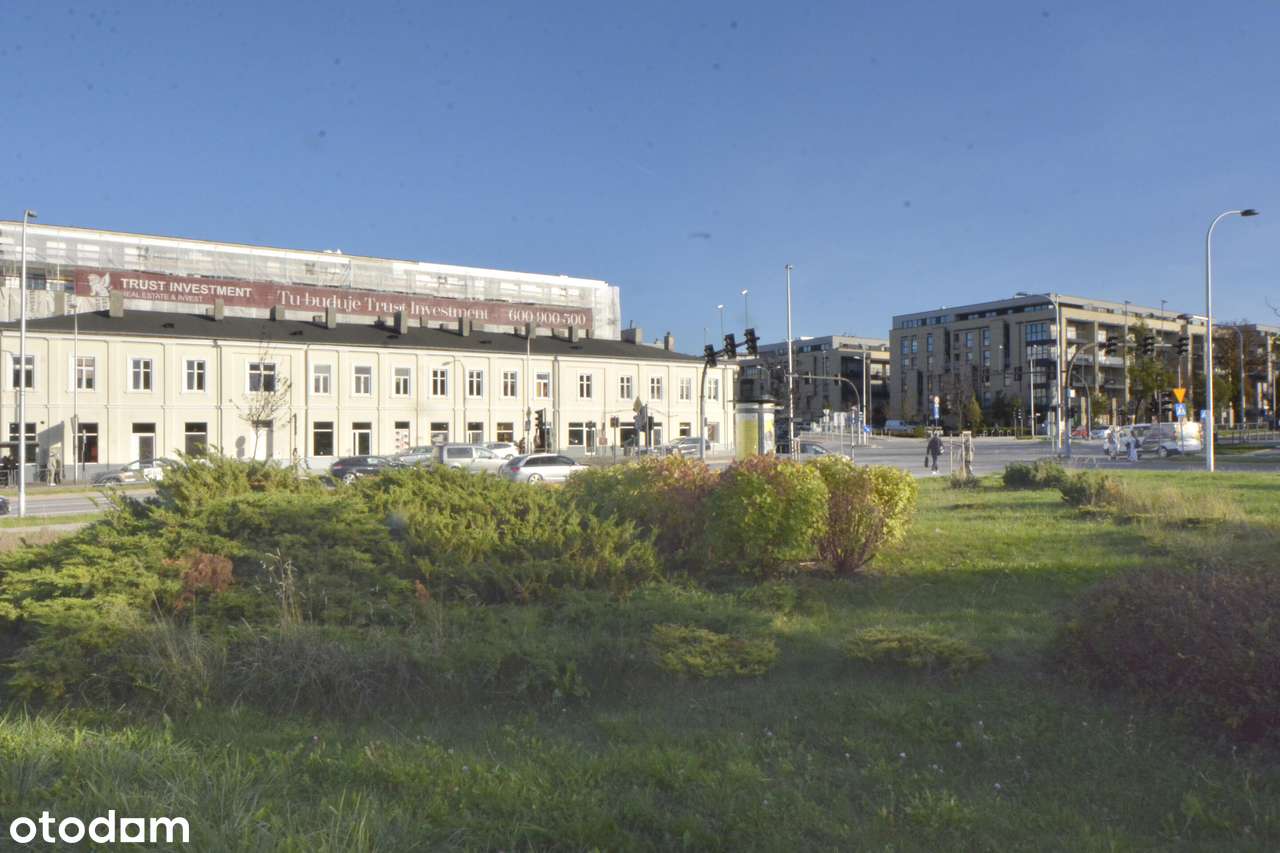 Centrum! Lokal z witryną! Jana Pawła II 19-4