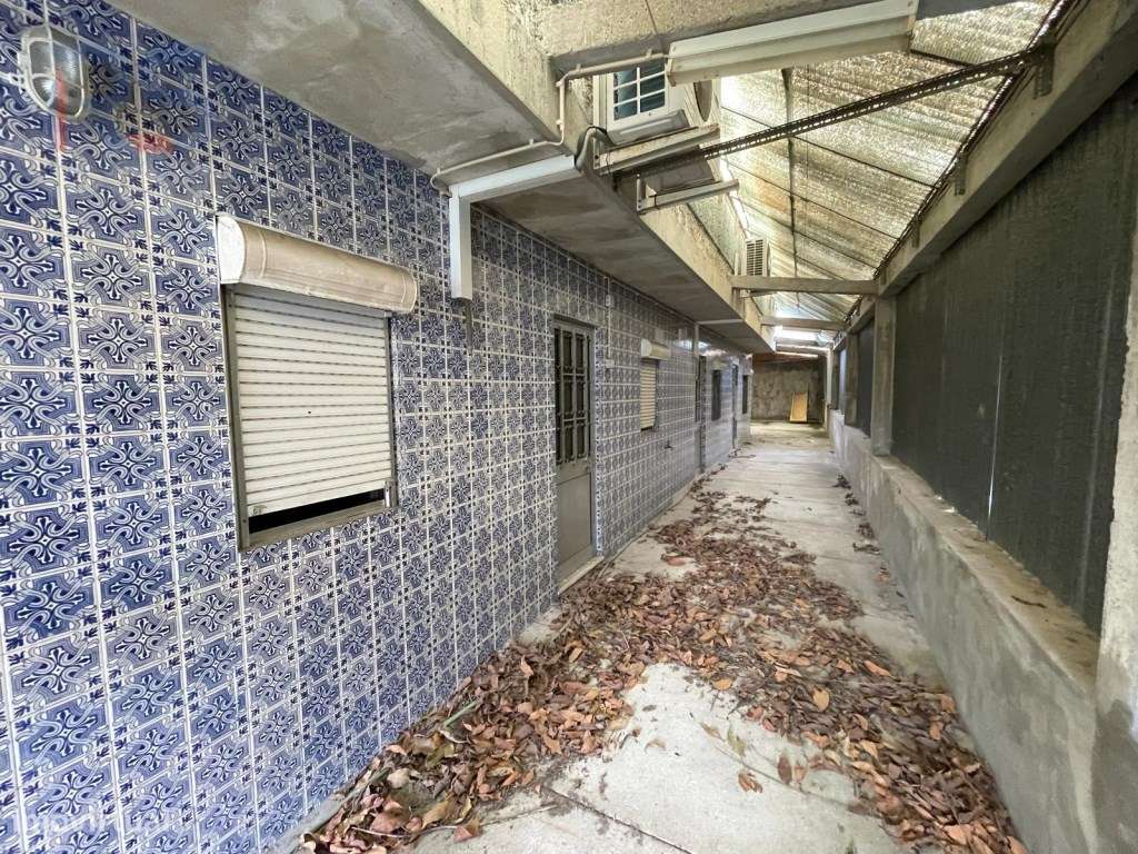 Moradia para recuperar ou demolir-9