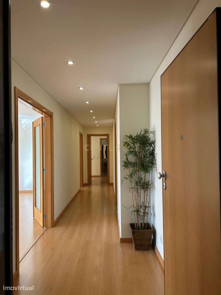 T2 Parque das Conchas com 2 lugares de estacionamento - Grande imagem: 3/46