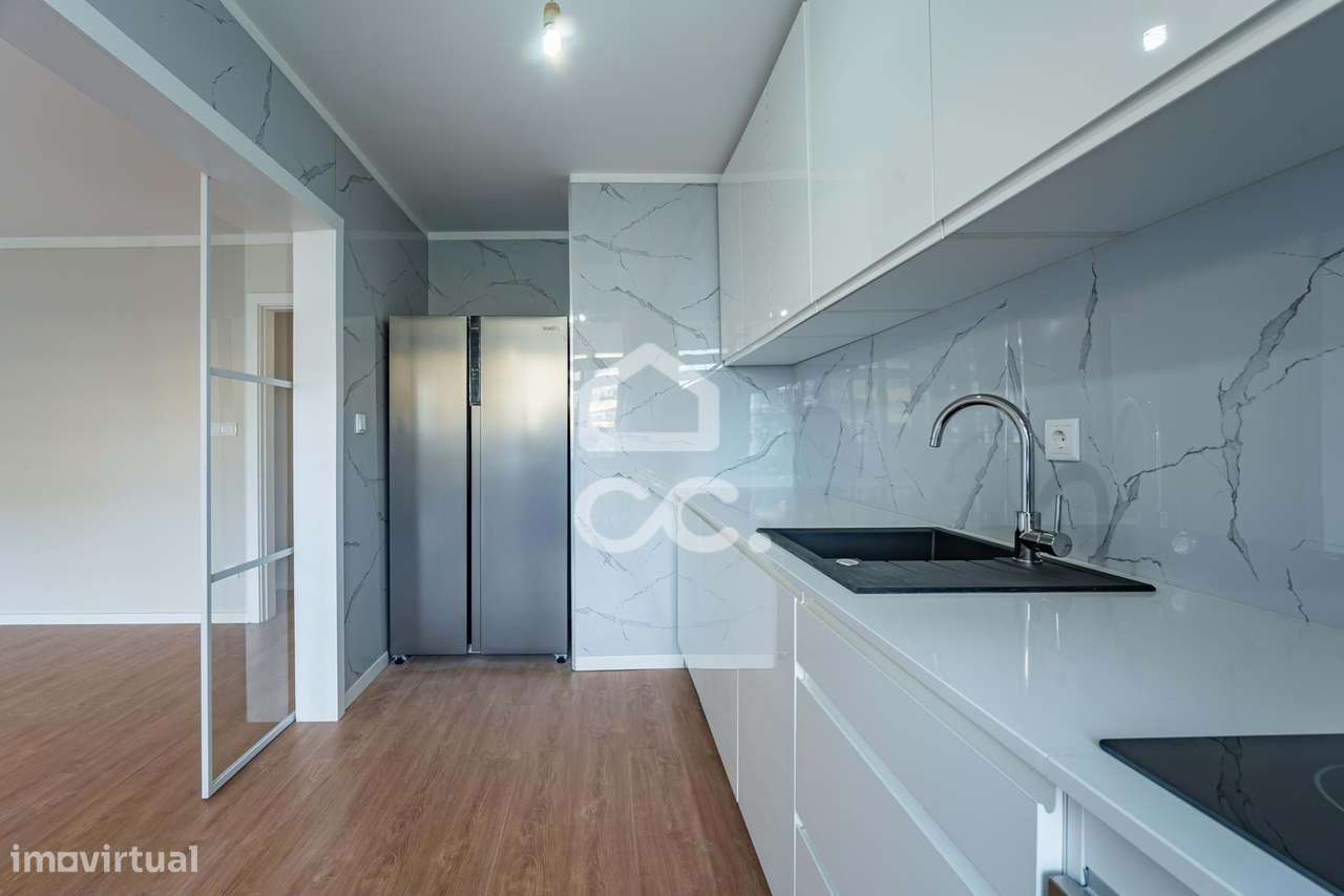 Apartamento T3 Renovado  - Parque da Prelada-1