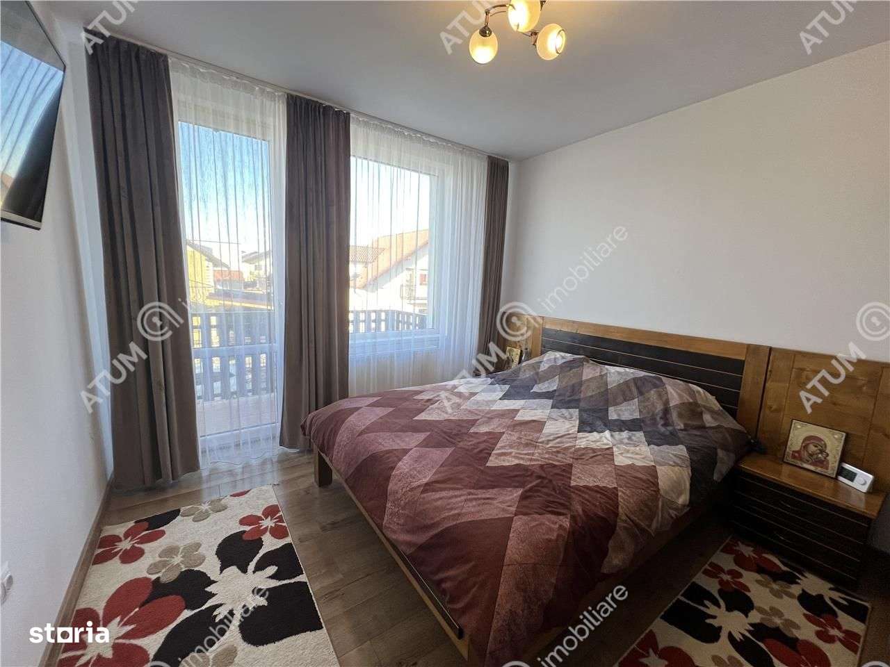 Casa cu 4 camere 2 bai si curte proprie in zona Arhitectilor-2