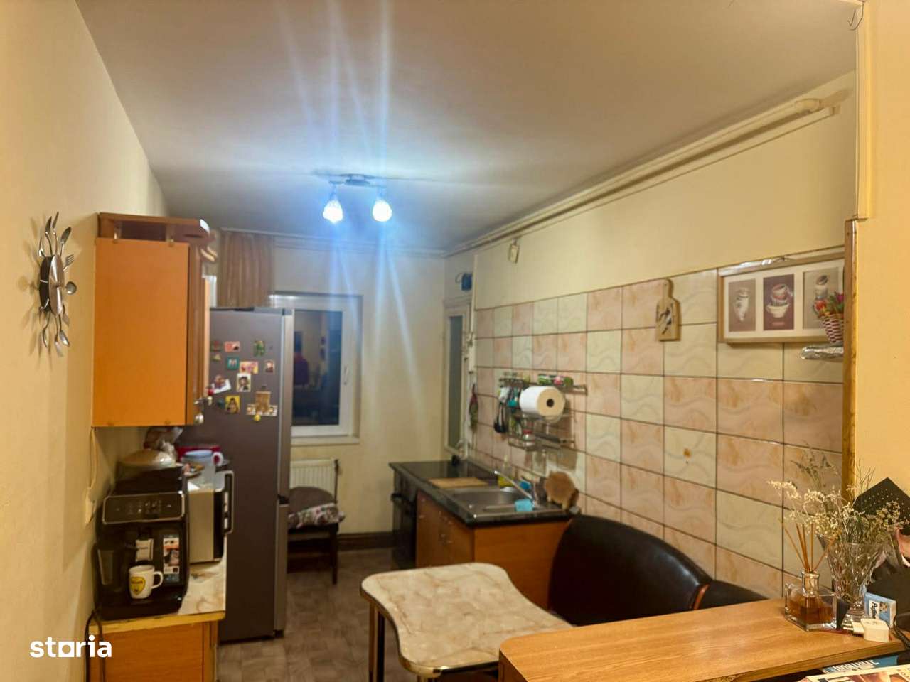 Apartament de 3 camere zona TRACTORUL-0