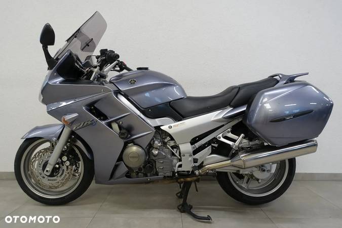 Yamaha FJR - 2