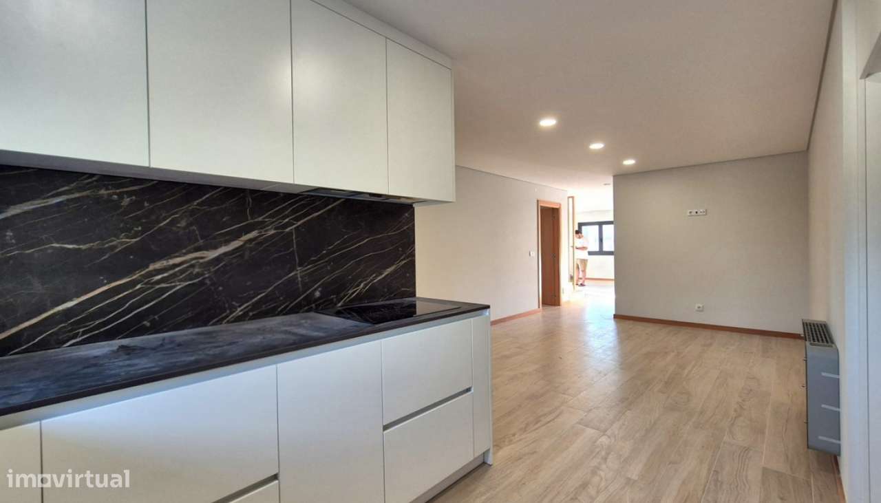 Moradia – Areosa - Mais