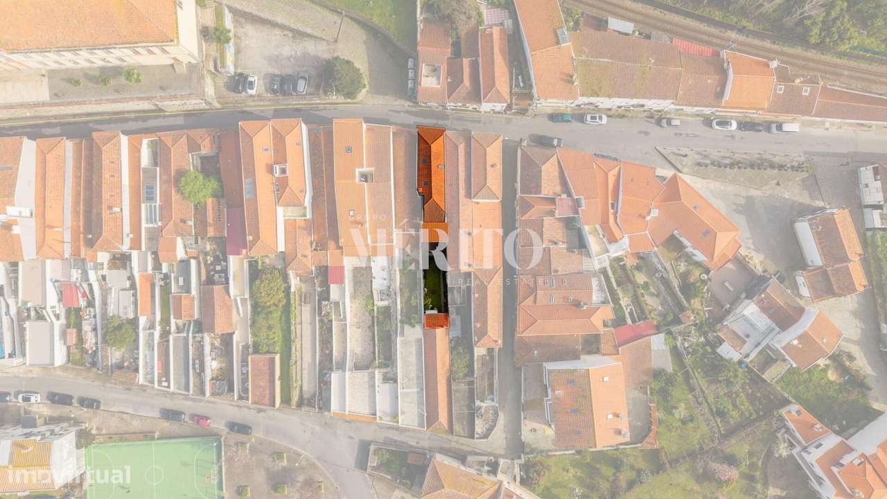 Moradia com Alojamento Local-46