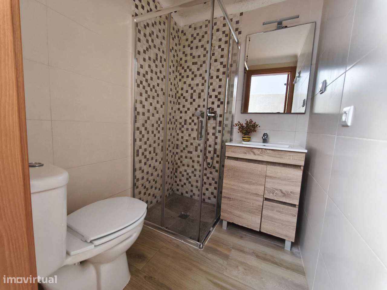 Moradia T2 Remodelada com Terraço em Moura – Charme Alentejano e Excel-6