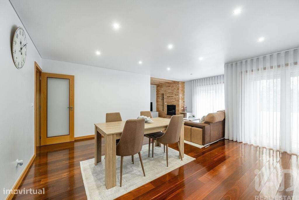 Moradia geminada T3 em Lobão, Gião, Louredo e Guisande de 192 m2 - Grande imagem: 4/38