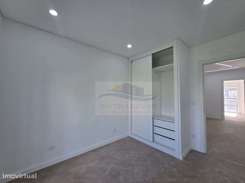 T3 Junto á Urbanização Vila Chã, com 2 WCS e Varandas - Totalmente ...-7