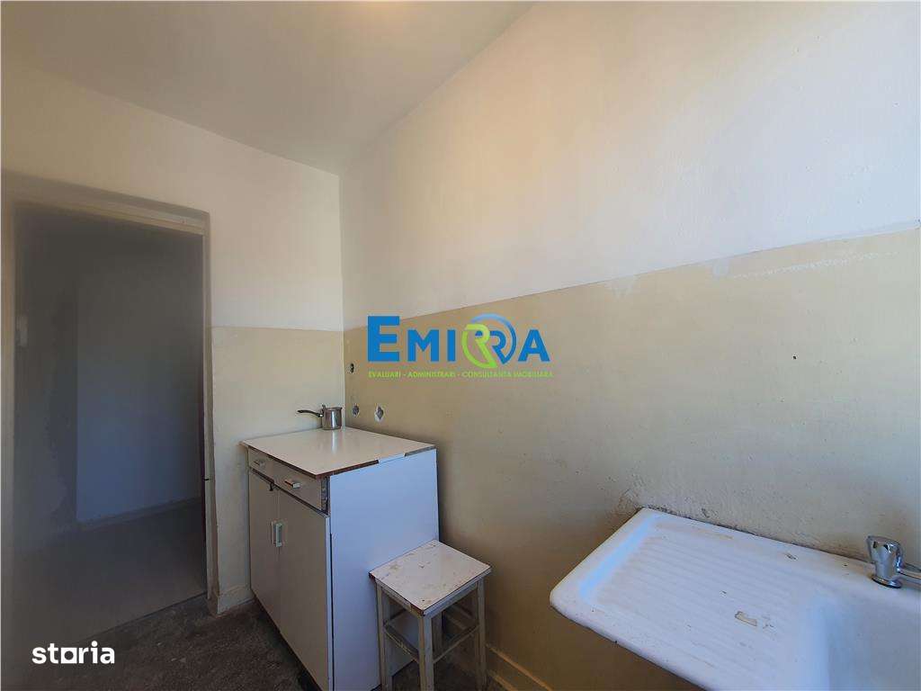 Apartament de vanzare cu 2 camere zona Republicii.-4
