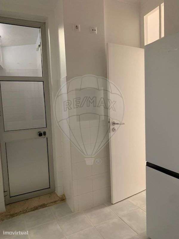 Apartamento T2 para arrendamento - Grande imagem: 3/13