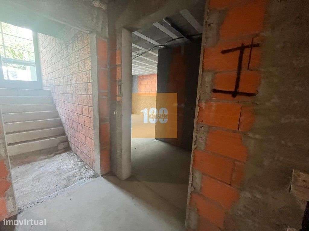 T0 novo com varanda - Fontinha Lux-14