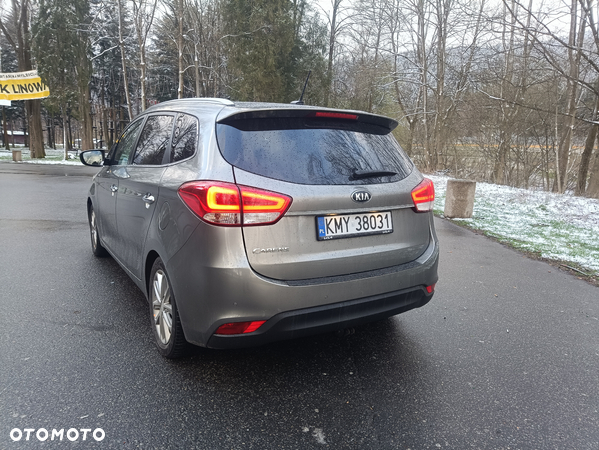 Kia Carens 1.7 CRDi XL 7os - 35