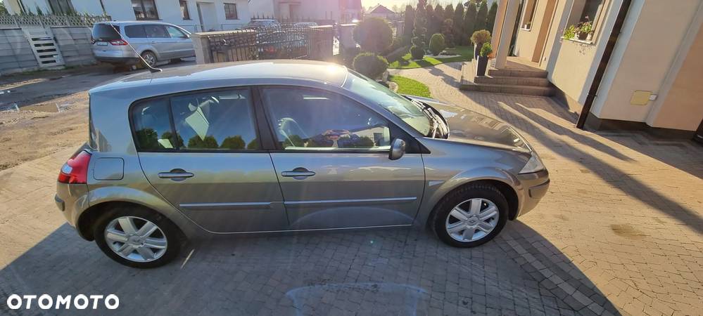 Renault Megane 1.6 16V 110 LIMITED - 20