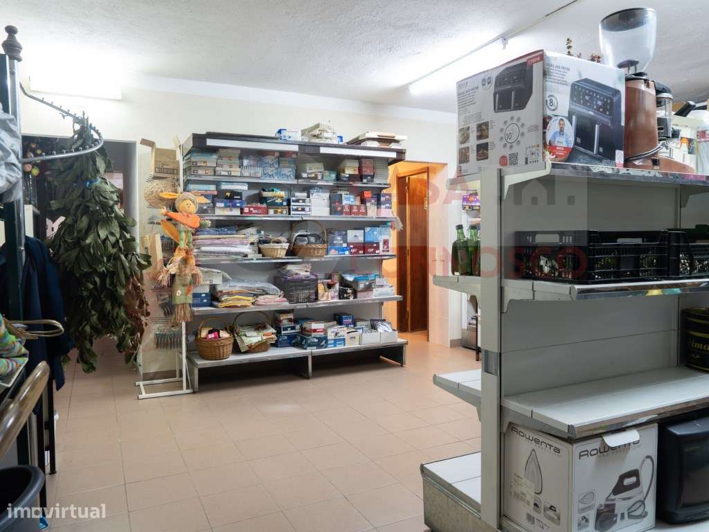 Imóvel Multifuncional com Elevado Potencial de Rentabilidade-36